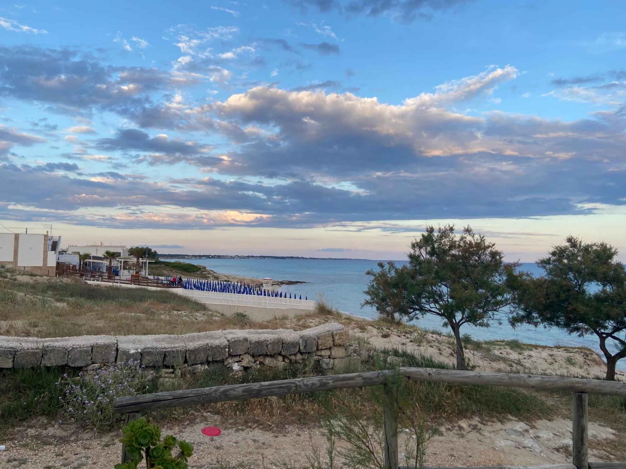 La Torretta Del Surfista Villa Taranto Exterior photo